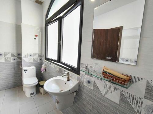 Phòng tắm tại H&Kim Homestay