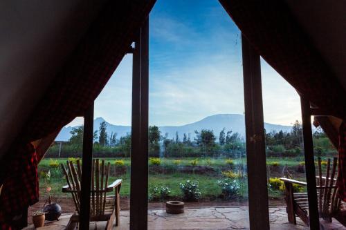 Γενική θέα στο βουνό ή θέα στο βουνό από  αυτό το κάμπινγκ