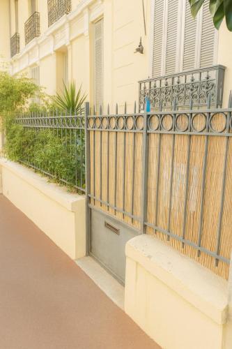 Quiet Private Apartment - 2min Train Station - 5min Palais Croisette - Private entrance photo 30