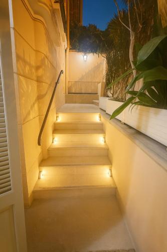 Quiet Private Apartment - 2min Train Station - 5min Palais Croisette - Private entrance photo 29