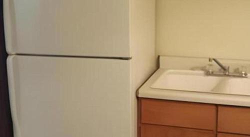 Фотография из галереи America's Best Inn Urbana Champaign в городе Шампейн