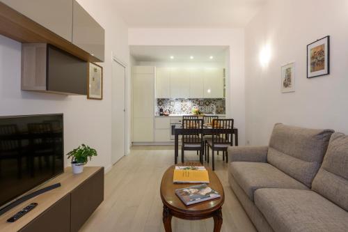Masotto 27 Modern Two Room Apartment near Linate