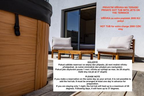 Prázdninová rezidence - Vilabyt s vířivkou, zahradou a výhledem na zámek