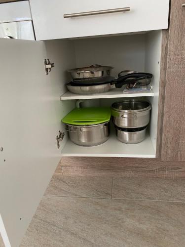 Η κουζίνα ή μικρή κουζίνα στο FK1 Moderne 75qm 2 Zimmer Einliegerwohnung