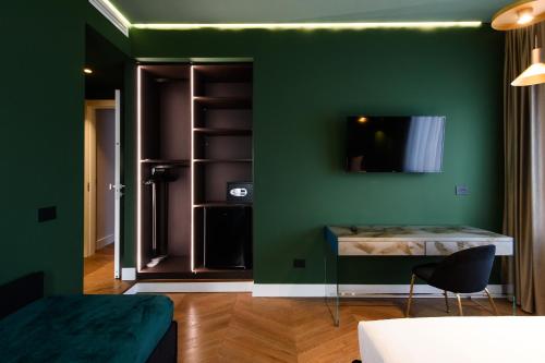 Ami Rooms