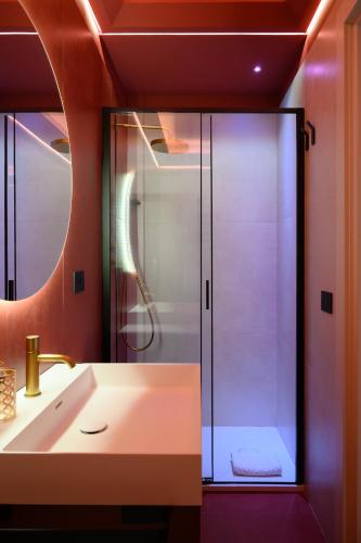 Ami Rooms