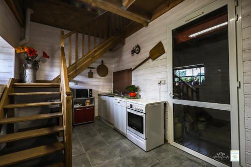 Η κουζίνα ή μικρή κουζίνα στο Maison d'Hôtes LA JEANCOISE