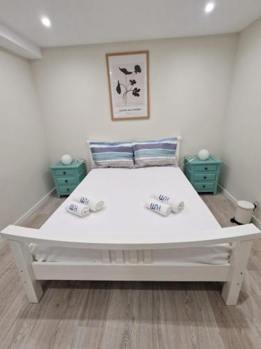 Why Not Houses Salón