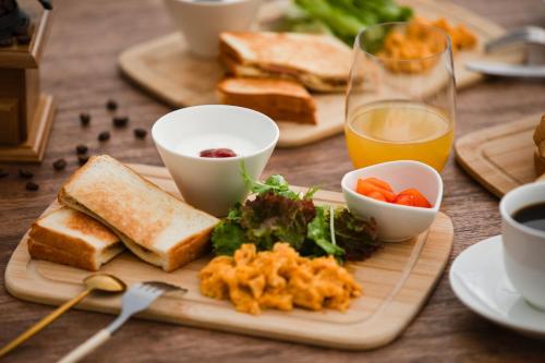 صورة لـ アイランドグランピングアースステイ青島 في توتوري