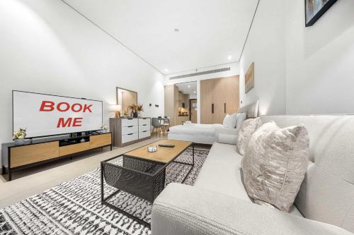 Free housekeeping visits during your stay - StayShort - Modern Studio in Production City Sleeps 3