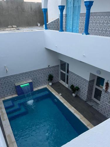 Πισίνα στο ή κοντά στο maison avec piscinne 350 m de la plage de Mahdia Rejiche TUNISIE