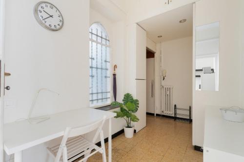 GuestHost - Porta Romana Lovely Apartment