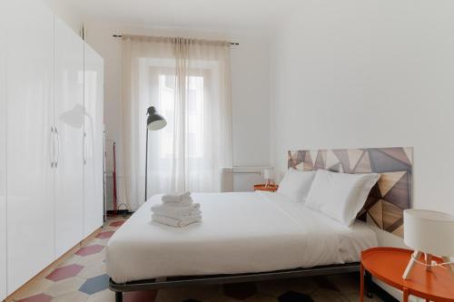 GuestHost - Porta Romana Lovely Apartment