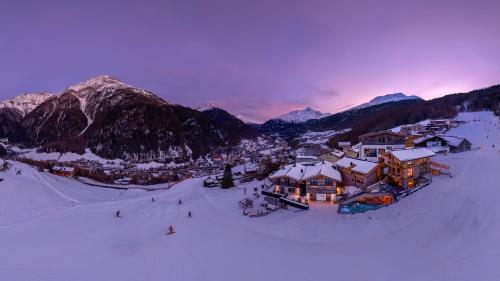 Un paisaje natural cerca del chalet de montaña
