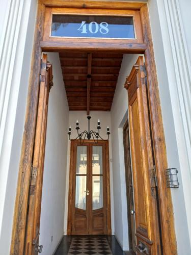 Eine Fassade oder ein Eingang zu Farrell Jardin - Casco Historico