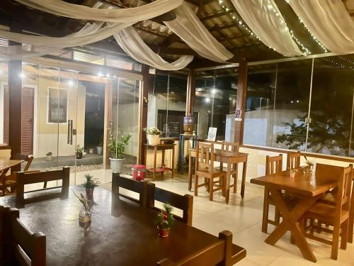 Χώρος καθιστικού στο POUSADA ACONCHEGO CHAPADA