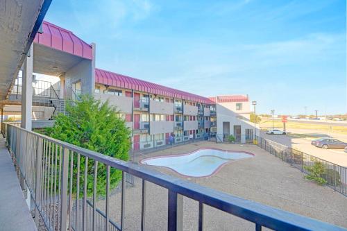 Το κτήριο όπου στεγάζεται  το μοτέλ