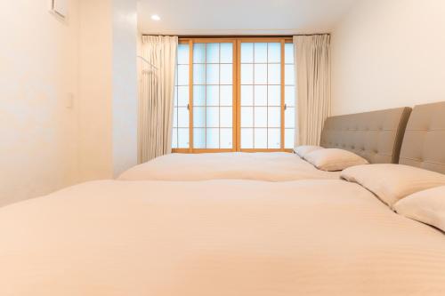 青葉邸-WHITE CLOUD-Osaka Castle Temmabashi 3BR Family Residence