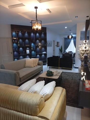 Χώρος καθιστικού στο Signature Apartments