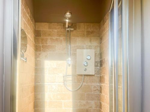 Ένα μπάνιο στο Old Church Farm