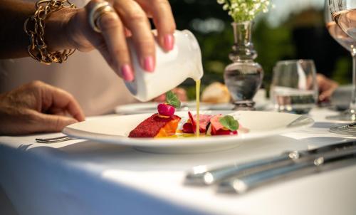 Toit hotelli aladel või selle läheduses