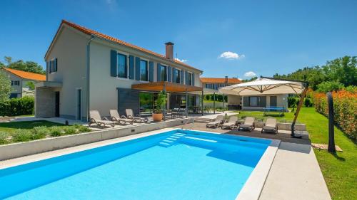 Modern villa Fritula with pool in Vizinada