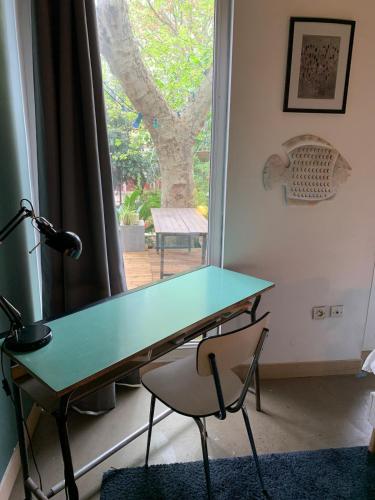 Townhouse with quiet garden