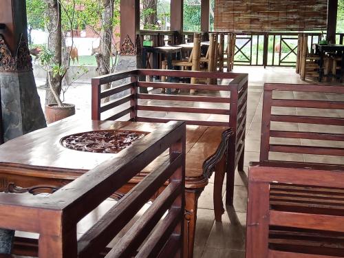 Εστιατόριο ή άλλο μέρος για φαγητό στο Gili Sudak Indah Paradise Beach Bungalow Bed & Breakfast