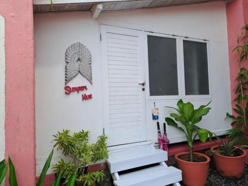 Zahrada ubytování PinkCoco Uluwatu - Constant Surprises & for Cool Adults Only