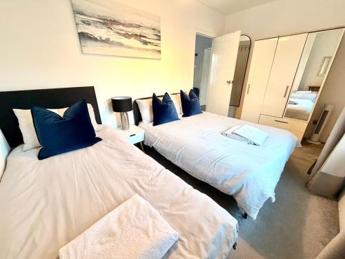 South Gyle House - SuperFast WiFi and Free Parking - 7 minutes from Edinburgh Airport photo 20