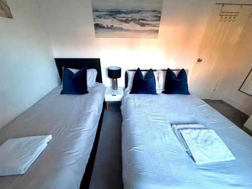 South Gyle House - SuperFast WiFi and Free Parking - 7 minutes from Edinburgh Airport photo 21