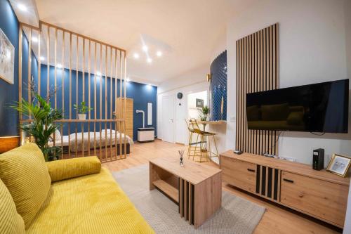 Blue Oasis Apartment Best Location