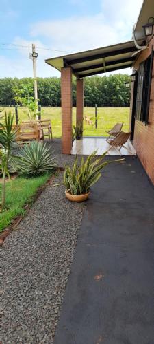 Κήπος έξω από το Rancho Cata Vento