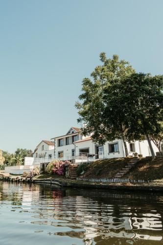 Loxe - Lodge Luxe Lot