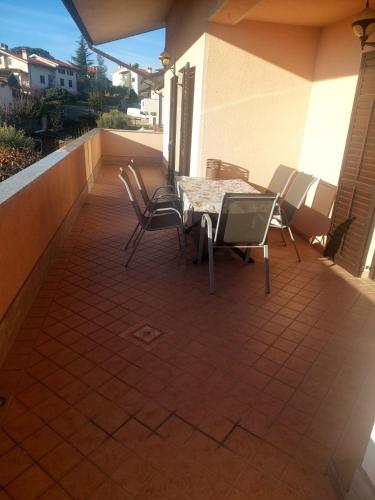apartma Kiana