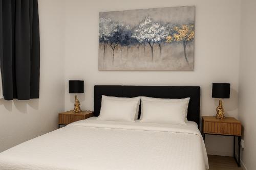 Postel nebo postele na pokoji v ubytování Staywell for 4 I Central I WiFi I Free Parking