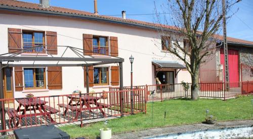 Το κτήριο όπου στεγάζεται  το bed & breakfast