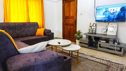 Sjónvarps- og/eða afþreyingartæki á Breezy hideaway malindi