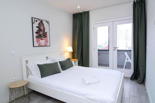 Travel and Live Apartments