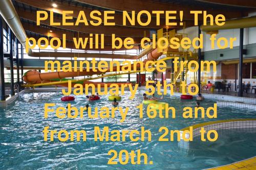 Bazén v ubytování Ons Schatje op 5-sterren vakantiepark De Schatberg nebo v jeho okolí