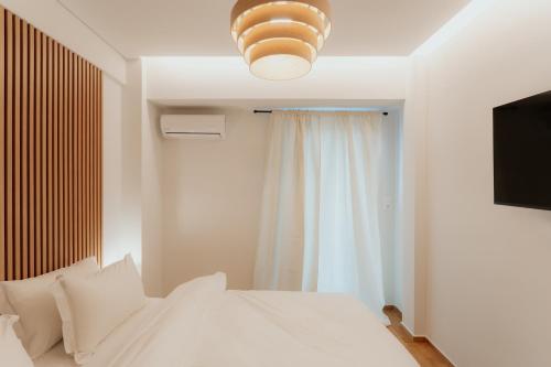 1BR Designer Suite Homey Feel Near Metro