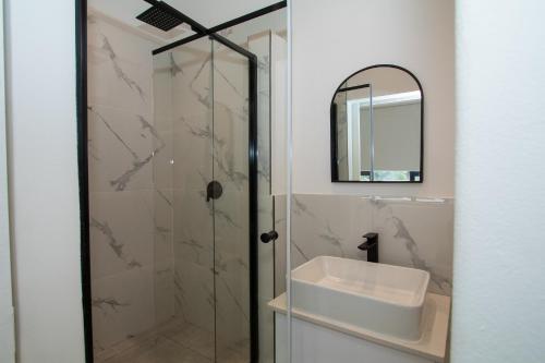 Ένα μπάνιο στο Elsewhere