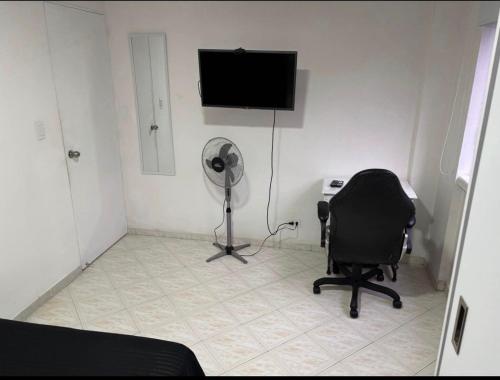 TV/trung tâm giải trí tại Happy house