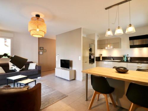 Appartement contemporain à Annecy, terrasse et animaux admis