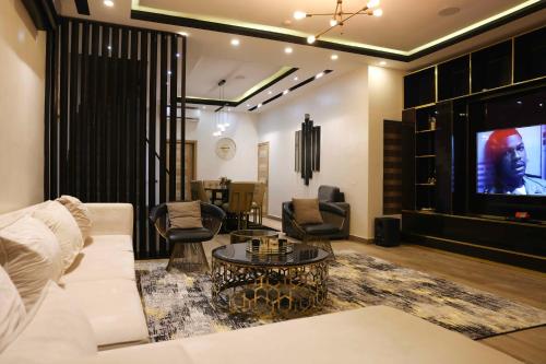 TV a/nebo společenská místnost v ubytování Walton Park