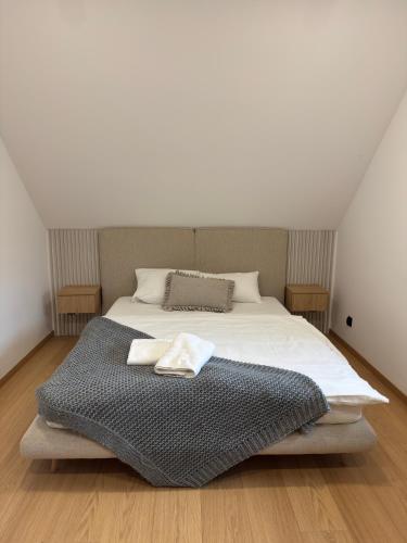 Postel nebo postele na pokoji v ubytování Willa Black Wood