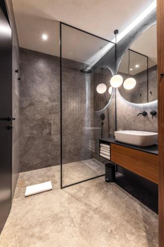Villa Atreeum Excelsior - Skyline Gym, Pool, Beach and Spa
