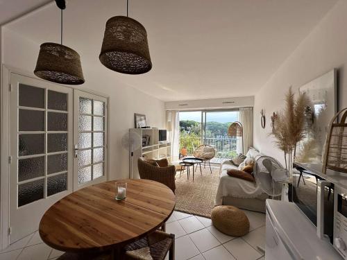 HYESER - Appartement pour 4 personnes sur le port d'Hyères
