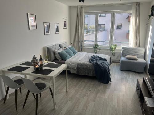 UrbanFlat1615 with Parking