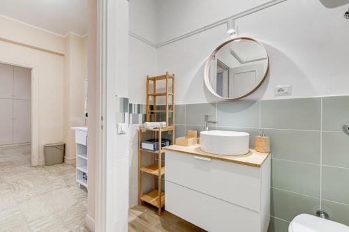 7 min dal Colosseo, Aria condizionata, Smart TV, 4 pax